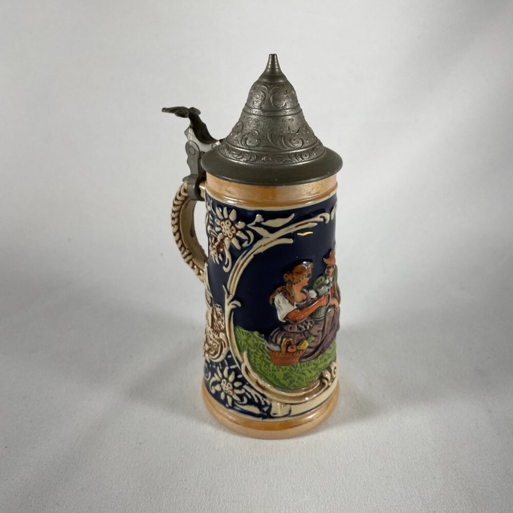 GERMAN STEIN AUTHENTIC, COLORFUL, HANDCRAFTED, (3D)  W/Beautiful pewter lid